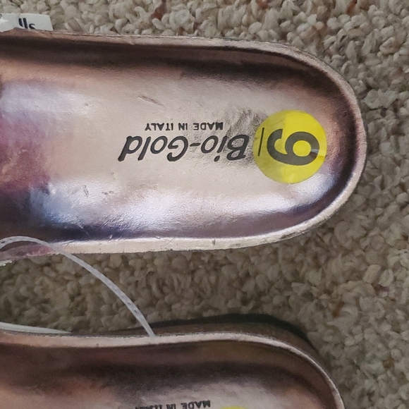 Bio-Gold, Made in Italy Sandals - Picture 2 of 5